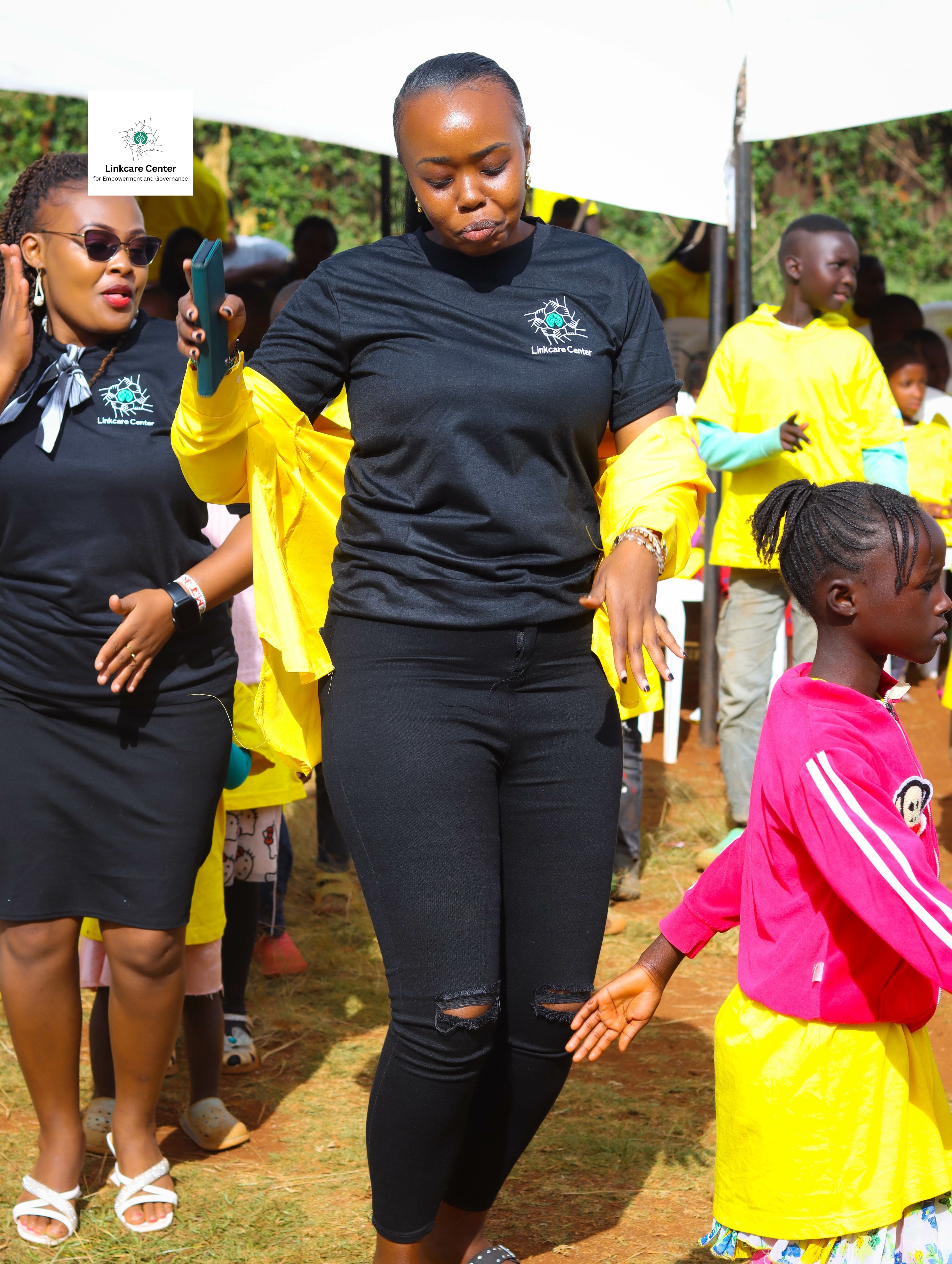 Linkcare's December 13th Christmas Holidays Charity Food Drive